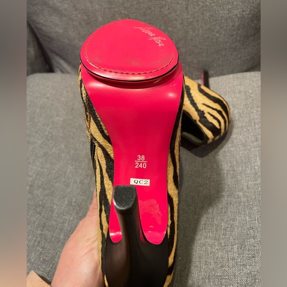 Línea Rosa - Tiger Print Designer High Heel shoes - Picture 4 of 5